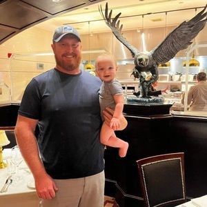 Meet your Posher, Travis